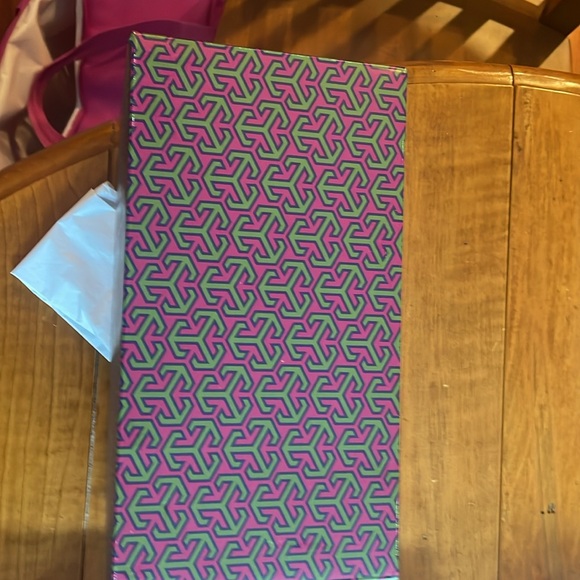 Tory Burch shoe box with original tissue paper - Picture 5 of 5